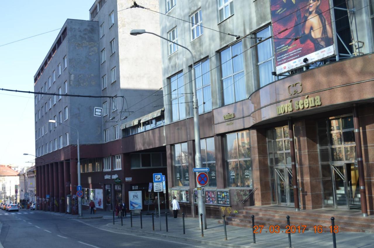 Vacation Apartment Up To 10 Bratislava Exterior photo